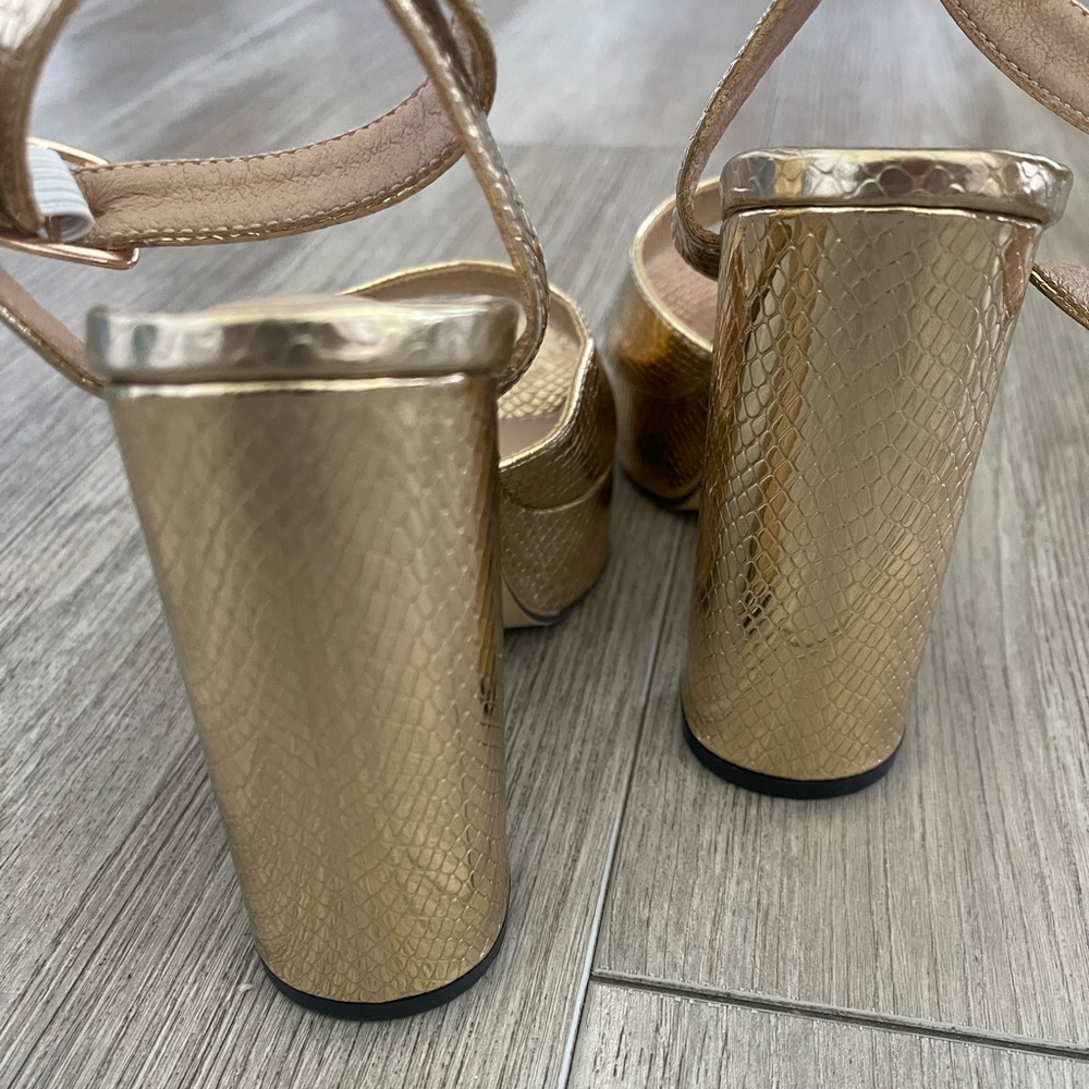 Gold Heels - Picture 2 of 7